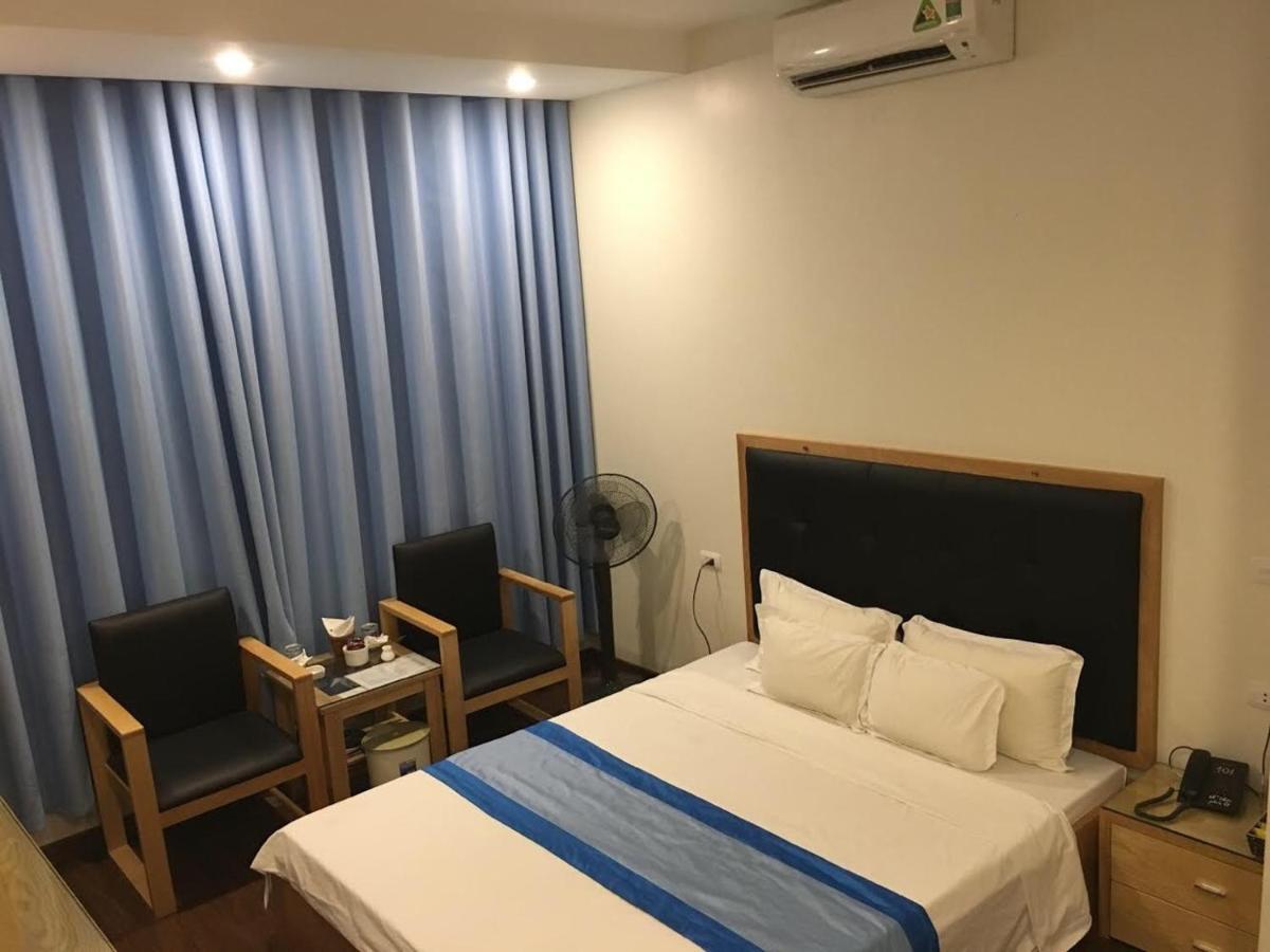 Hotel Royal Van Lung Bagian luar foto