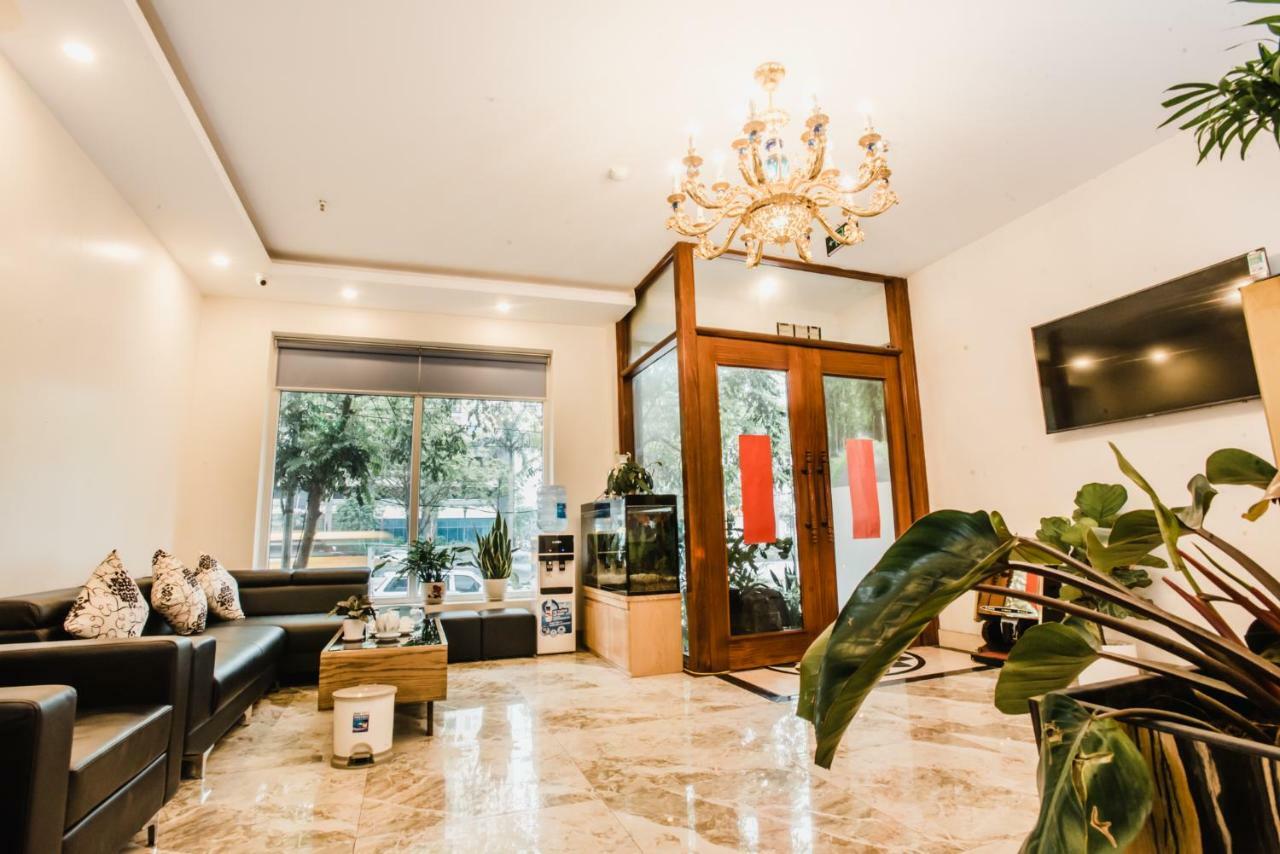 Hotel Royal Van Lung Bagian luar foto