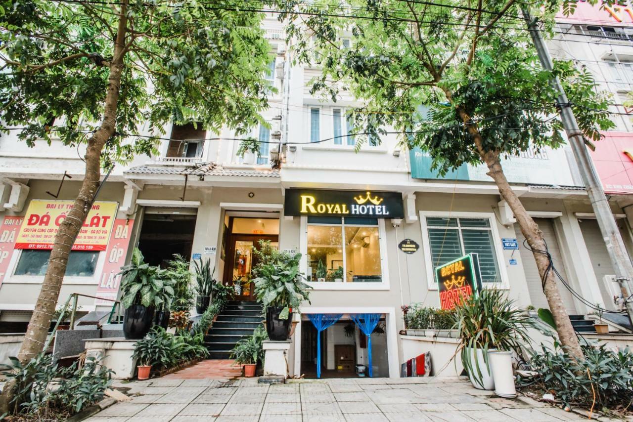 Hotel Royal Van Lung Bagian luar foto