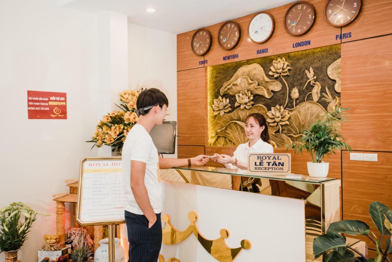 Hotel Royal Van Lung Bagian luar foto