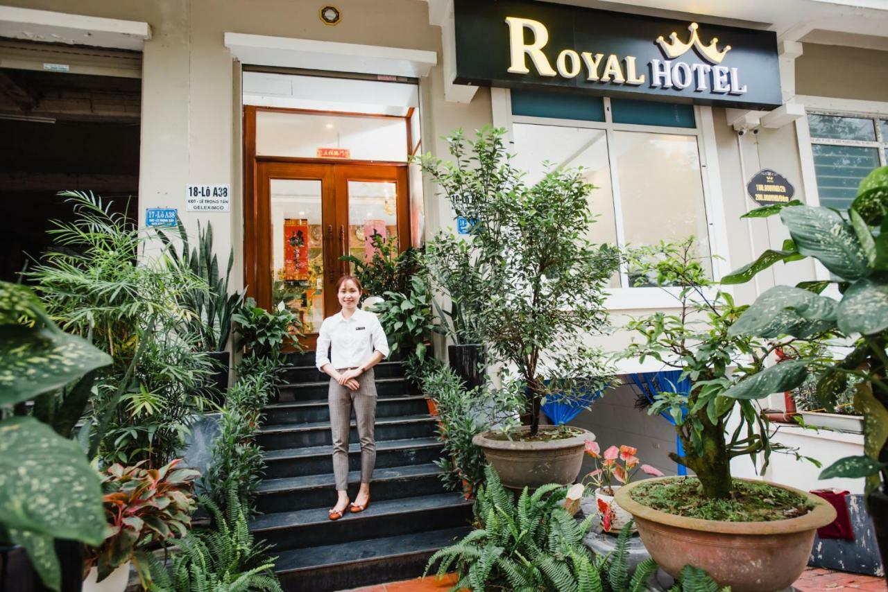 Hotel Royal Van Lung Bagian luar foto